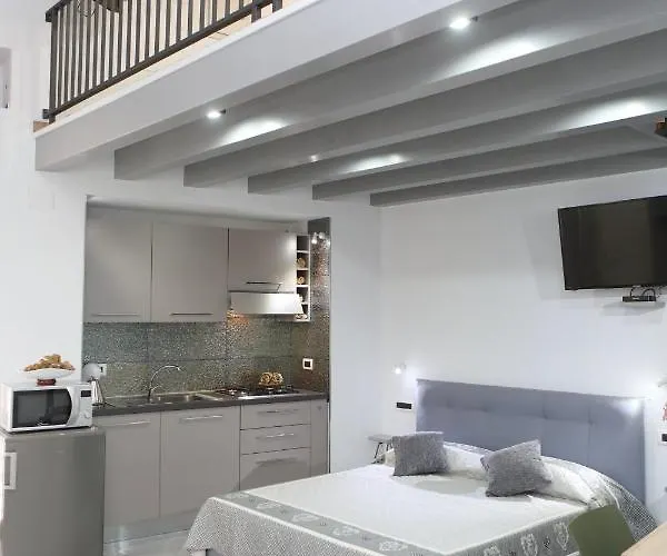 La Rosa Del Deserto * Cefalù